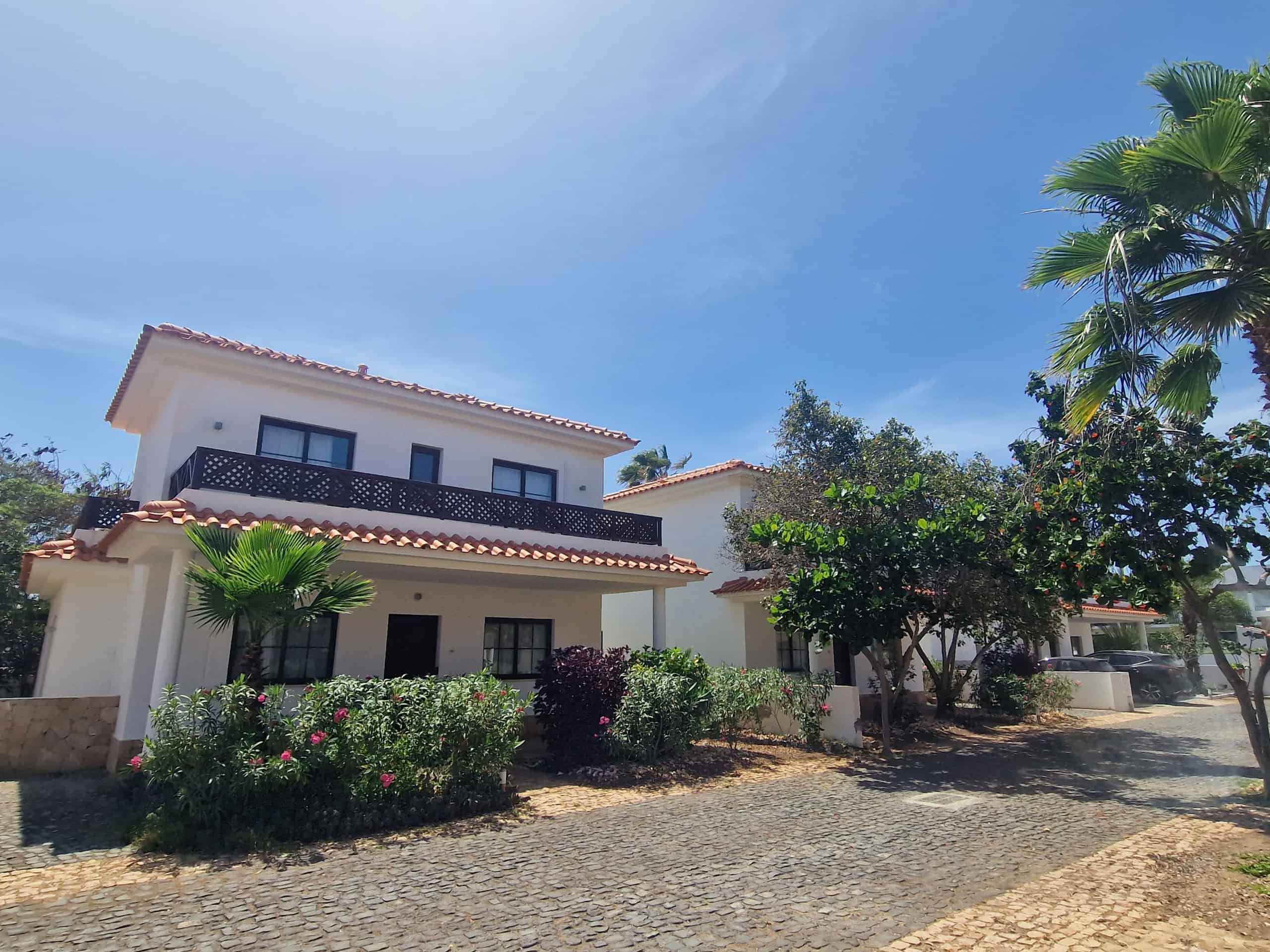 Three-bedroom villa with pool in Melia… — 239 m² | CVREI