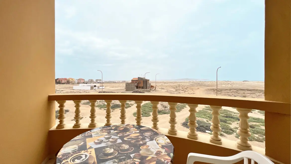 Studio with balcony in Praia… — 37 m² · €62 000 | CVREI