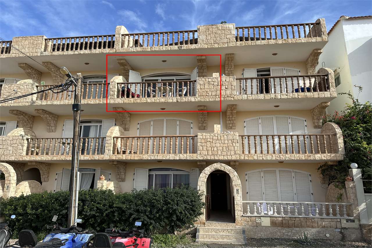 Sea-view one-bedroom… — 77 m² · €130 000 | CVREI