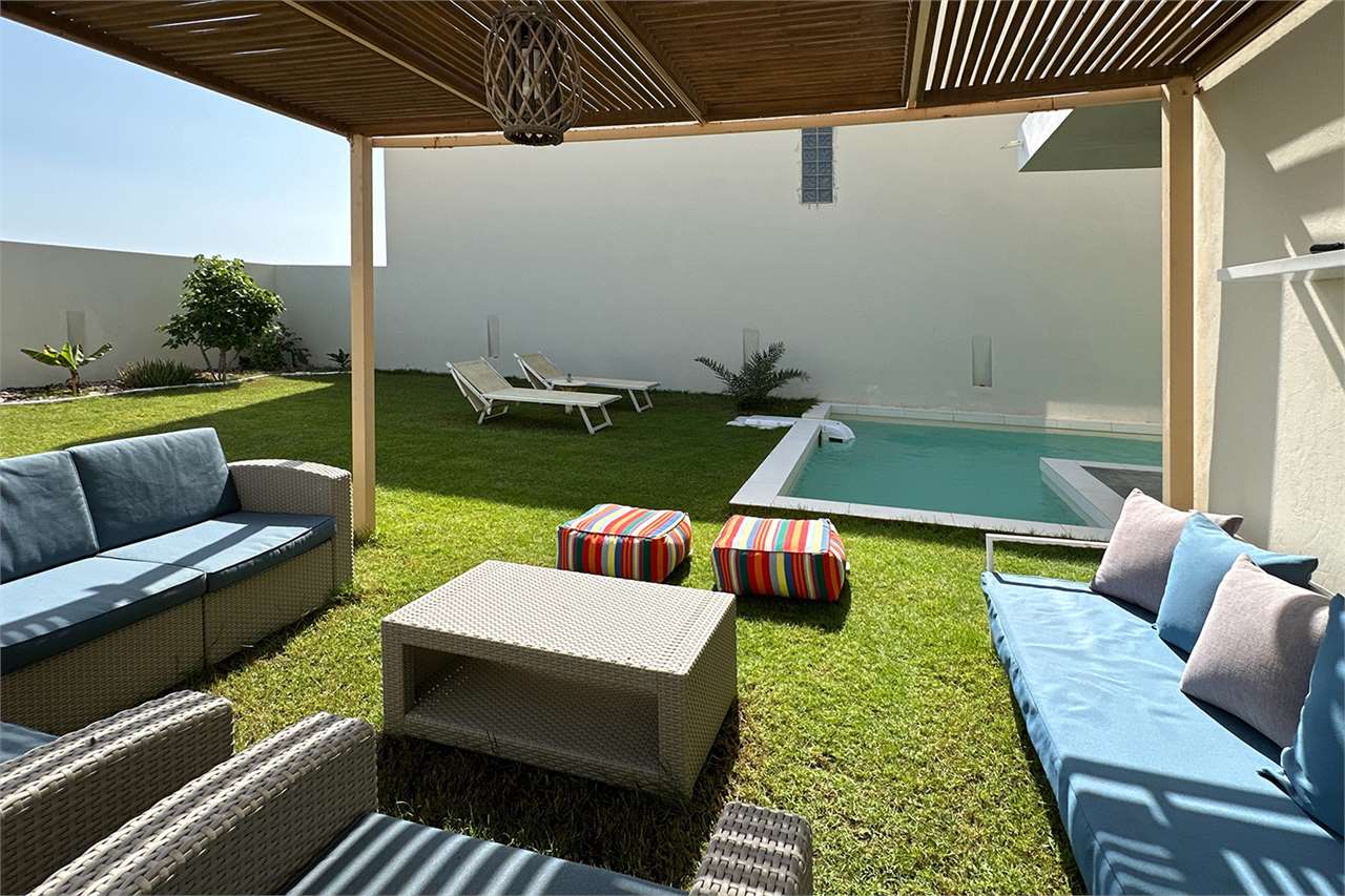 Two-bedroom villa with… — 143 m² · €270 000 | CVREI