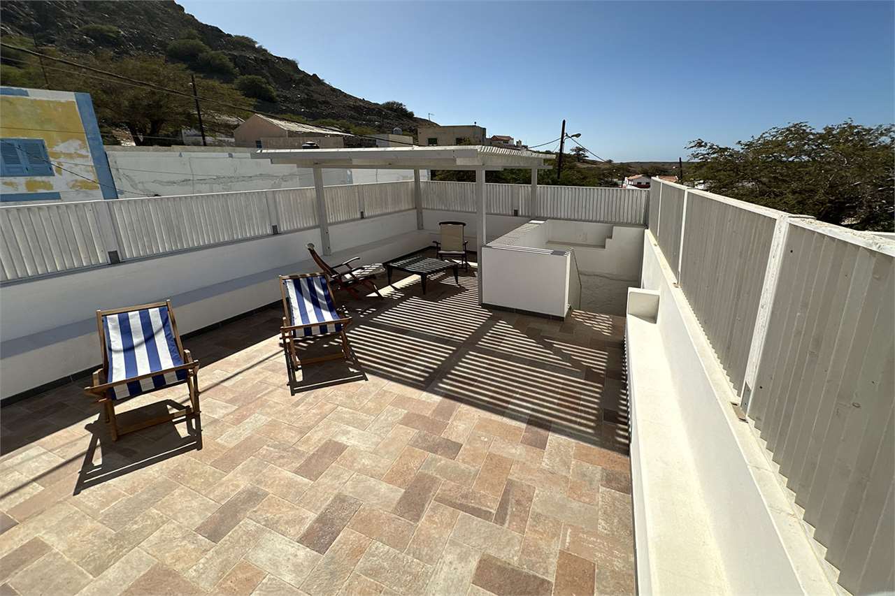 Three-bedroom villa with… — 190 m² · €220 000 | CVREI
