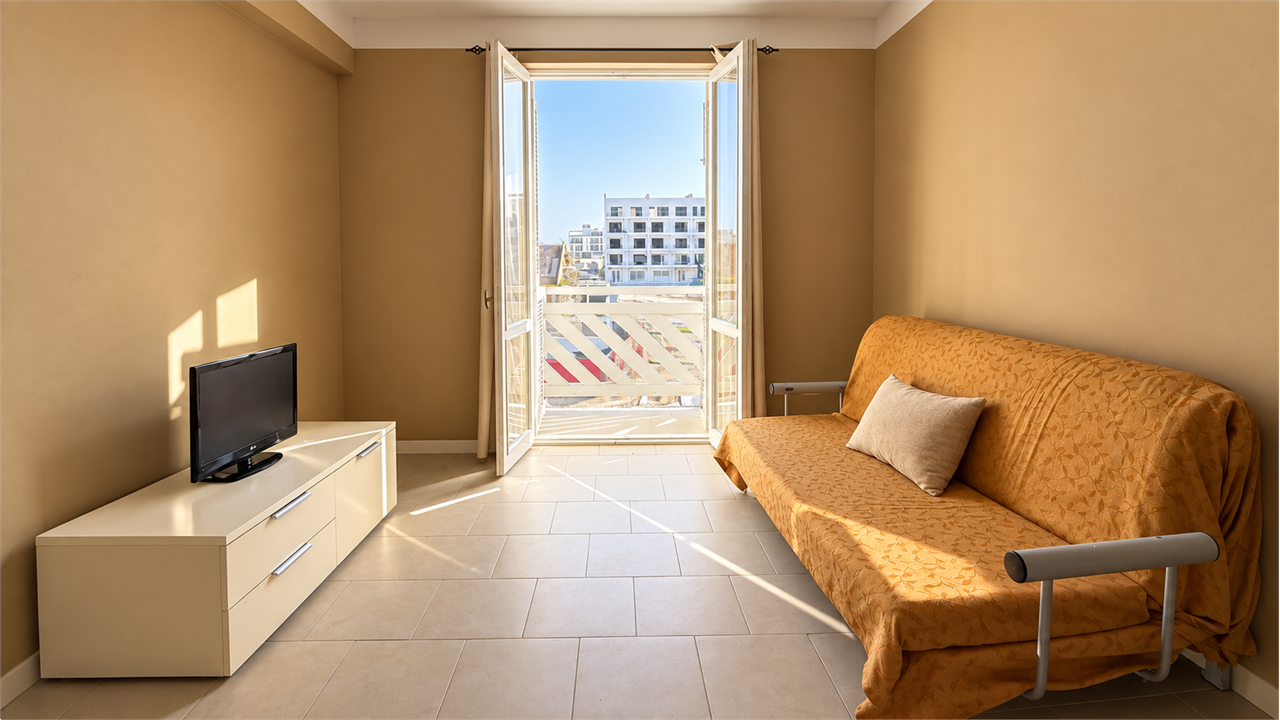 One-bedroom apartment with… — 61 m² · €70 000 | CVREI